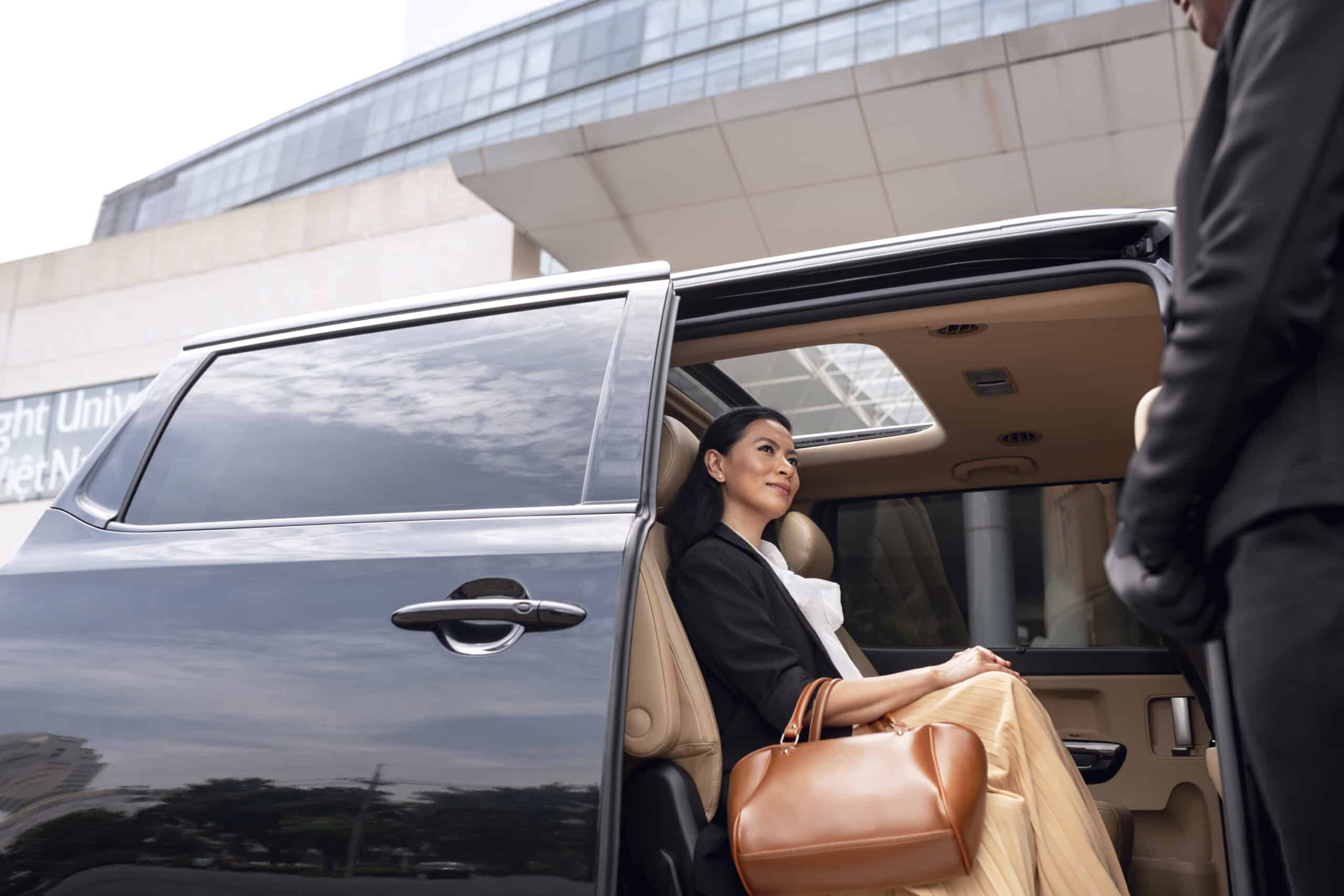 Best Luxury Limousine Services in Singapore | Best Tranport Service in Singapore